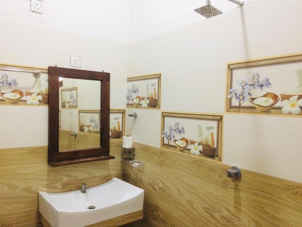 Ambel Homestay Anuradhapura Ngoại thất bức ảnh